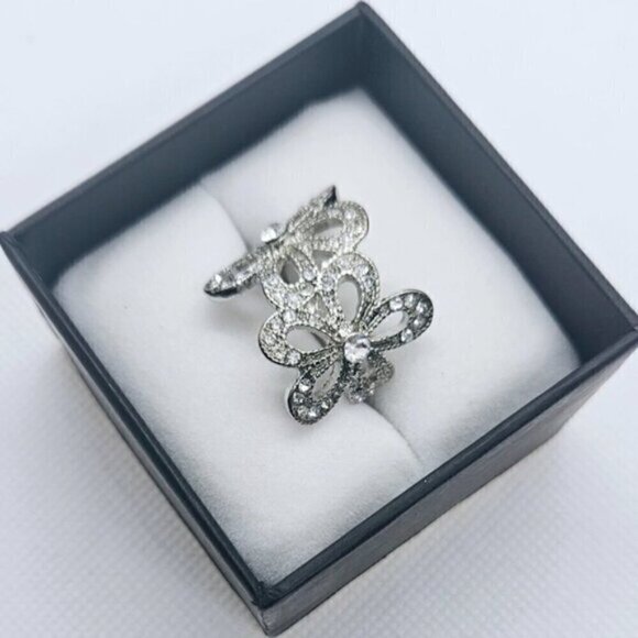 SILVER TONE BEAUTIFUL FLOWER RING WITH RHINESTONES FASHION RING - Picture 2 of 8